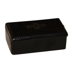 Black lacquered wooden pill box. 20th century