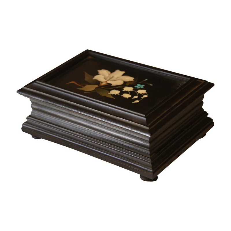 Napoleon III Schmuckkästchen auf schwarz lackierten Holzfüßen und … - Moinat - Schachtel, Urnen, Vasen