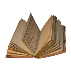 Ancien calendrier ou almanach daté de 1784 en cuir gaufré et …