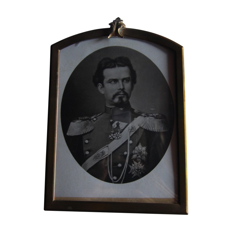 Brass frame under glass with photograph of Ludwig II Von … - Moinat - Picture frames Brass frame under glass with photograph of Ludwig II Von … - Moinat - Picture frames