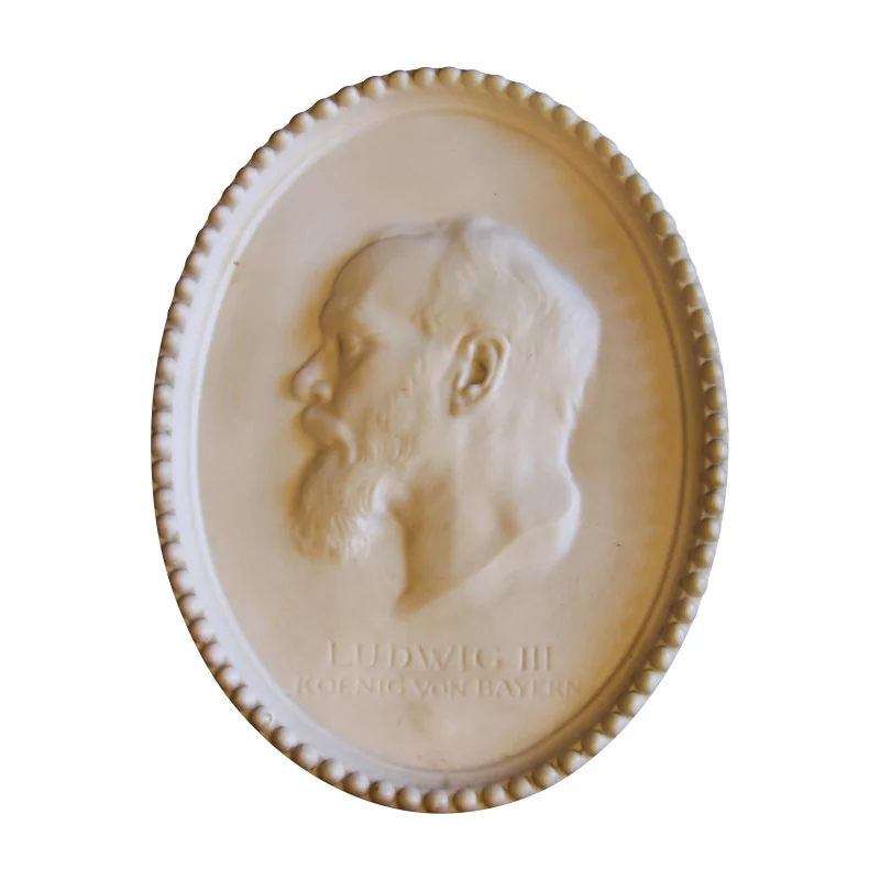 Médaillon oval en céramique de Ludwig III, profil gauche, daté … - Moinat - Porcelaine