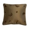 шелковая подушка из коллекции Chelsea Textiles с декором. - Moinat - Coussins