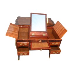 Coiffeuse Louis XV à combinaison, en bois de rose et bois de