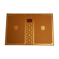 个带 1 个书盖的皮革桌垫，颜色 18237 Camel