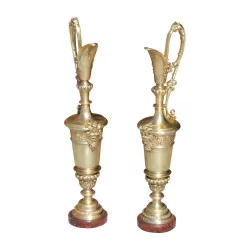 Pair of ewers in gilt copper bronze with base in …