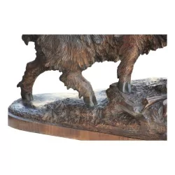 只来自布里恩茨的木雕野猪。瑞士，20 世纪。