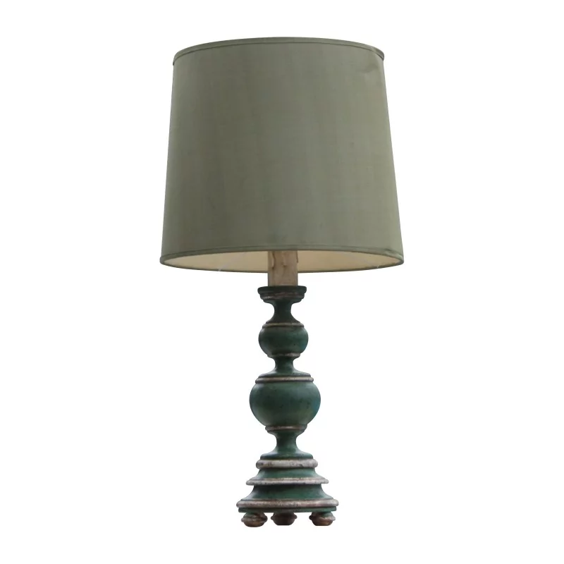 Lampe avec pied en bois peint vert et abat-jour légèrement … - Moinat - Lampes de table