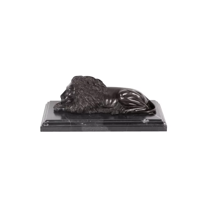Statuette of a burnished bronze lion on a marble base (left). - Moinat - Living of lights