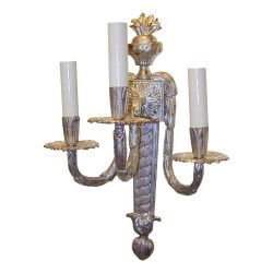 Paire d appliques Louis XVI à 3 feux en bronze argenté.