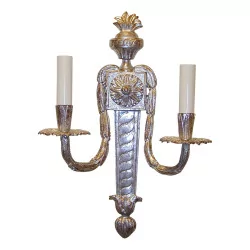 Paar Louis XVI Wandlampen mit 2 Lichtern in versilberter Bronze.