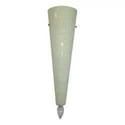 conical wall lamp in frosted glass, green.