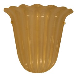 Applique en verre de murano beige.