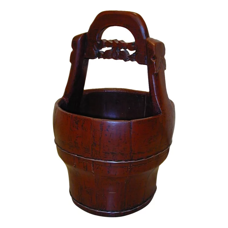Red lacquered wooden water bucket. - Moinat - Decorating accessories