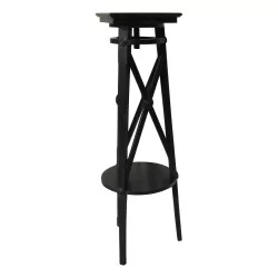 harness with rotating top, in black lacquered wood.