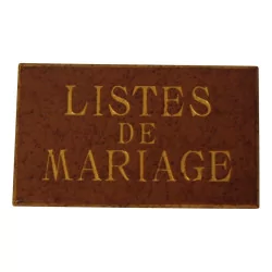 Panneau "Listes De Mariage" gainé en cuir brun.