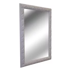 Spiegel mit geschnitztem Rahmen, weiß lackiert.