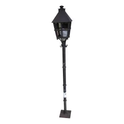 wrought iron garden lamppost with 1 light.