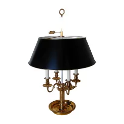 Настольная лампа в стиле Людовика XVI из позолоченной бронзы.