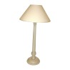 Whitewashed wooden lamp with round base, large model, with - Moinat - Table lamps