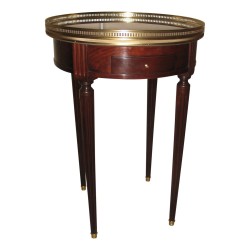 Table bouillotte Louis XVI en merisier teinte acajou, avec 2