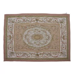 Aubusson 地毯设计 0137 - B。颜色：米色、绿色、棕色……
