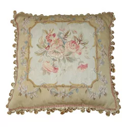 2 Kissen aus Aubusson und Seide mit Blumenmuster. (jeweils 610sfr)