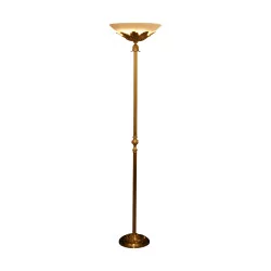 Floor lamp in polished brass and colorless varnish, opaline glass