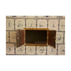 weißer und blauer Steingutofen, von „Le Verre blanc“