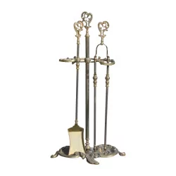 套青铜壁炉工具。 19世纪