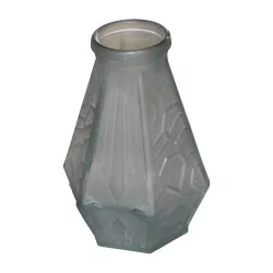 Art Deco Vase in the style of Verlys / Lalique. Around 1925