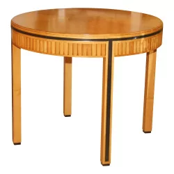张圆形餐桌，带 1 个延伸部分，平方英尺