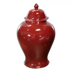 Meiping porcelain jar, oxblood color with its …