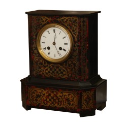 Louis-Philippe Boulle clock with tortoiseshell inlay and