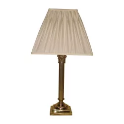 “Marlow” lamp in bronze, with lampshade.