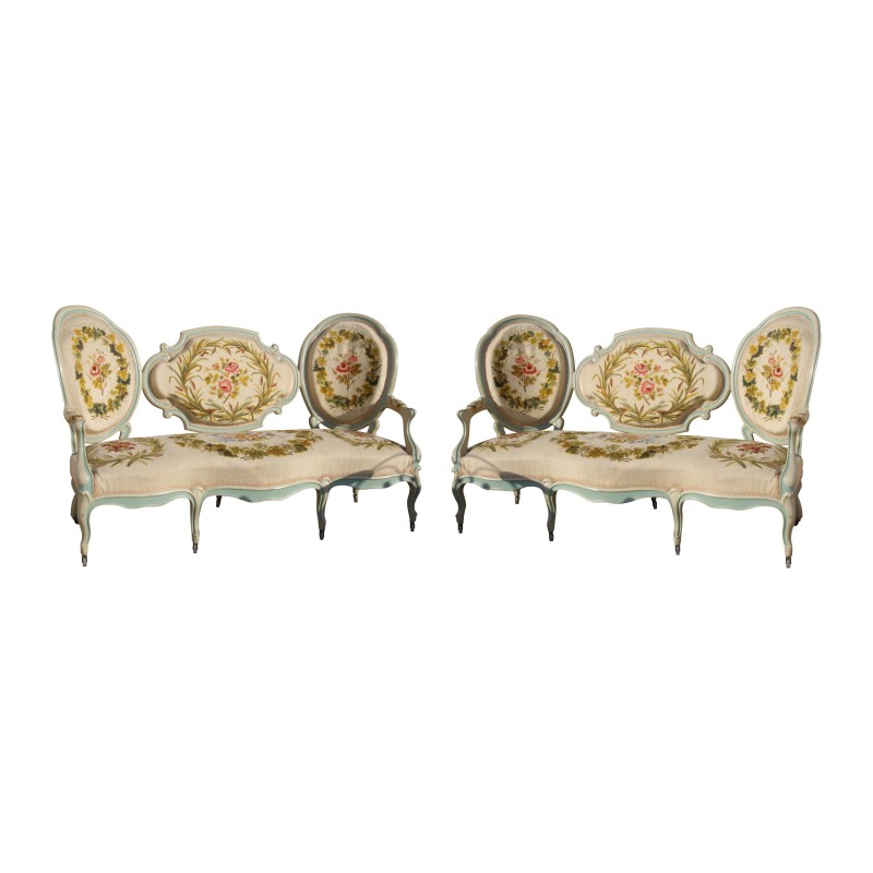 Paire de canapés Louis XV Napoléon III, recouvert de - Moinat - Canapés Paire de canapés Louis XV Napoléon III, recouvert de - Moinat - Canapés