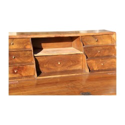 Bureau commode Vaudois en noyer monté sur sapin. Fin 18ème …