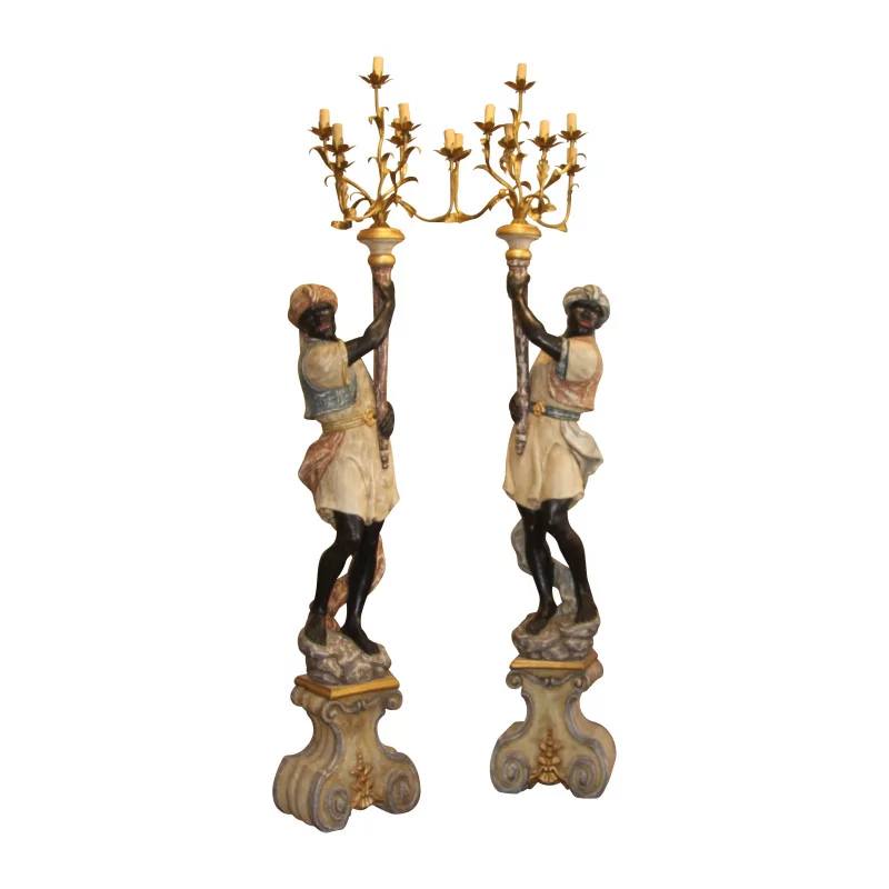 Pair of \"Nubian\" floor lamps in carved wood. Venetian, 20th … - Moinat - Columns, Flares, Nubians