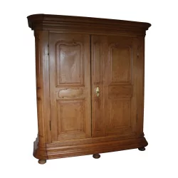 oak wood cabinet 2 doors with key, panels …