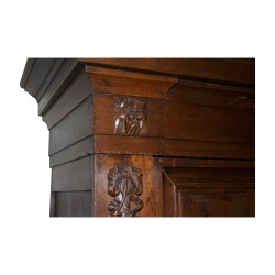 Dutch cabinet in carved oak wood Vines, with …