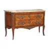 Louis XV Kommode mit beigem Marmor mit Bronzebesatz, … - Moinat - Kommoden, Schubladenstöcke, Semainer
