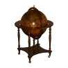 Bar mappemonde en bois sur pieds roulettes. 20ème siècle - Moinat - Accessoires de décoration