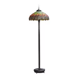 Bronze floor lamp, Tiffany model with dragonflies, and
