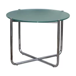 圆形客厅桌 MR，采用镀铬铁和玻璃台面……