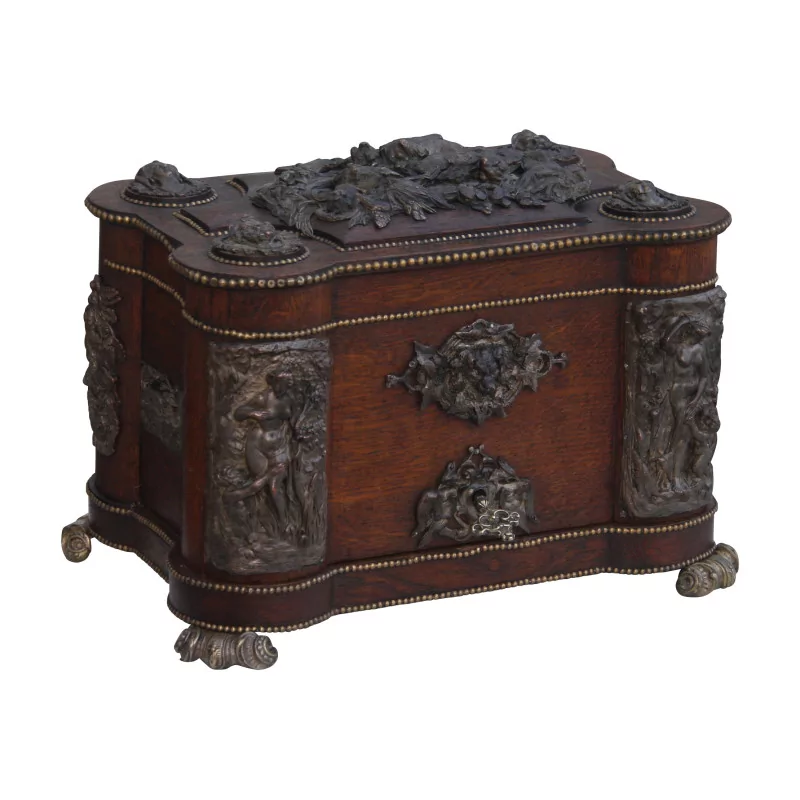 cigar box in oak wood, “Hunting” decoration and richly … - Moinat - Boxes, Urns, Vases