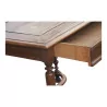 Table de style Louis XIV en noyer avec entretoise , 1 … - Moinat - Bureaux plats