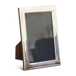 Ein Ricarda-Fotorahmen (10 x 15 cm) in 925er Silber.