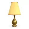 Lampe (russische Arbeit) mit Niello-Messingfuß und gelbem Lampenschirm. - Moinat - Tischlampen
