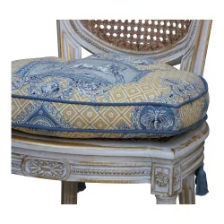 стул в стиле Людовика XVI из резного дерева, окрашенный в бежевый и…