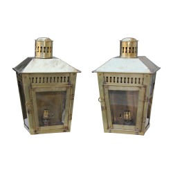 Pair of polished brass lanterns with bulb to …
