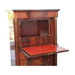 Secrétaire Empire en acajou flammé et colonnes détachées, …